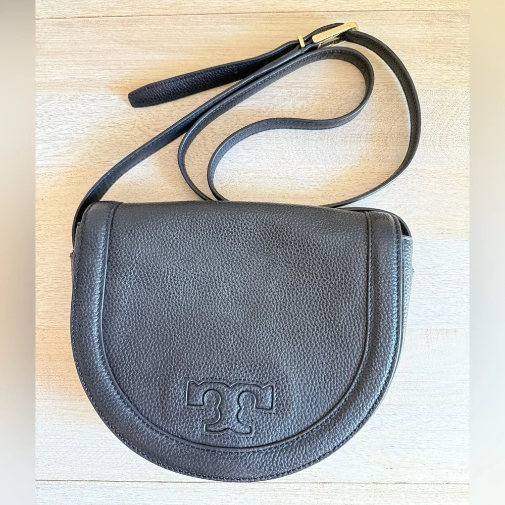 Tory Burch Serif T Leather Saddle Bag